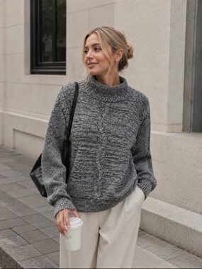 GAP Gray 100% Cotton Cable Knit Turtleneck Sweater Medium Cozy